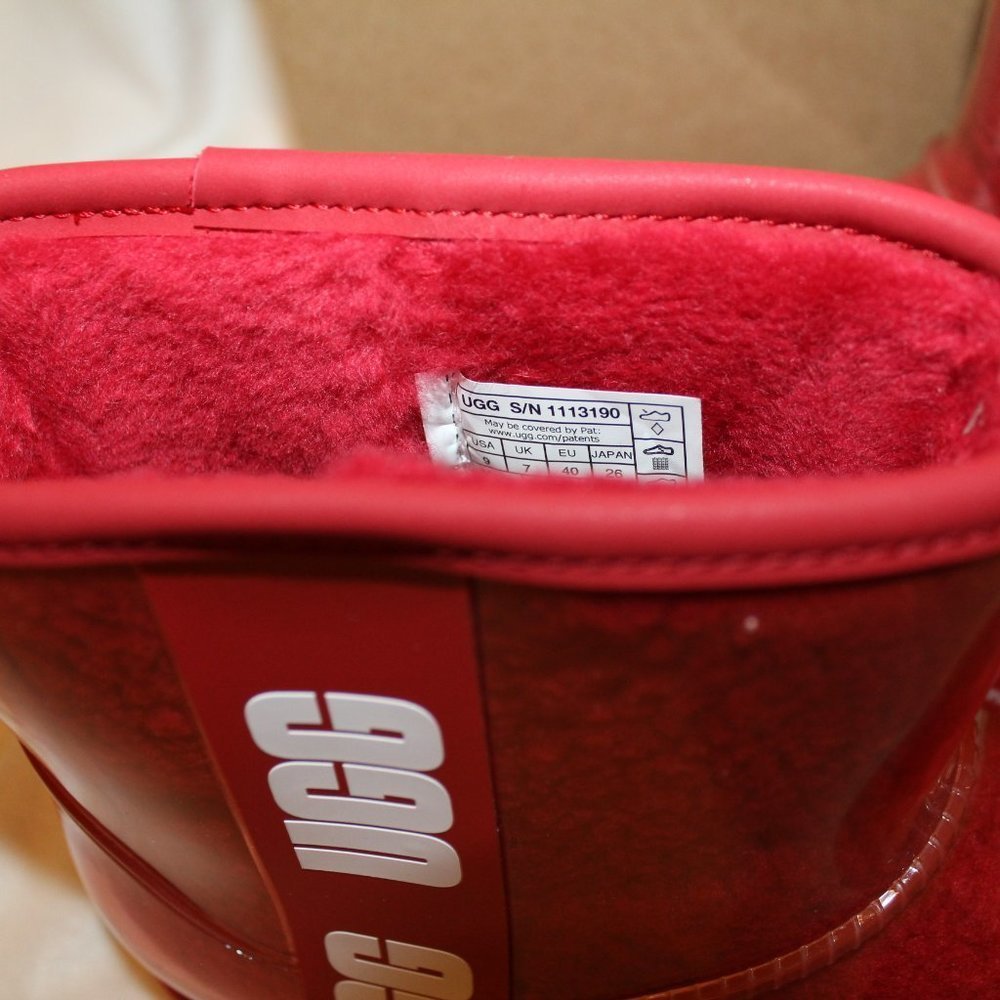 NIB UGG WOMEN'S CLEAR MINI SHEARLING WATERPROOF‎ LOGO BOOTS RED - Picture 5 of 7